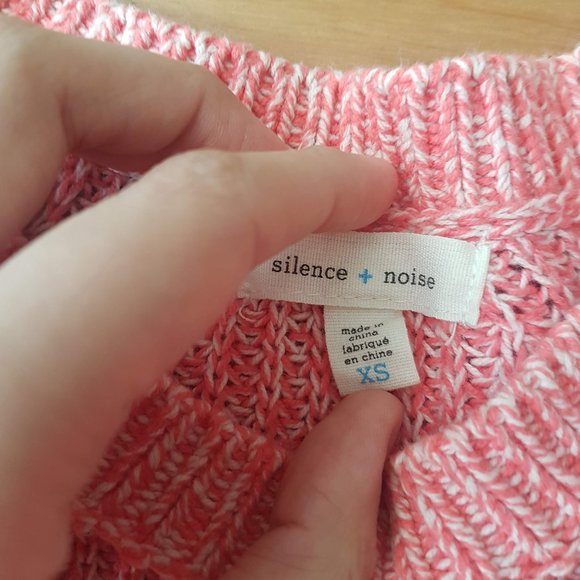 Urban Outfitters Maddie Cut-Out Cropped Sweater XS - Picture 4 of 4